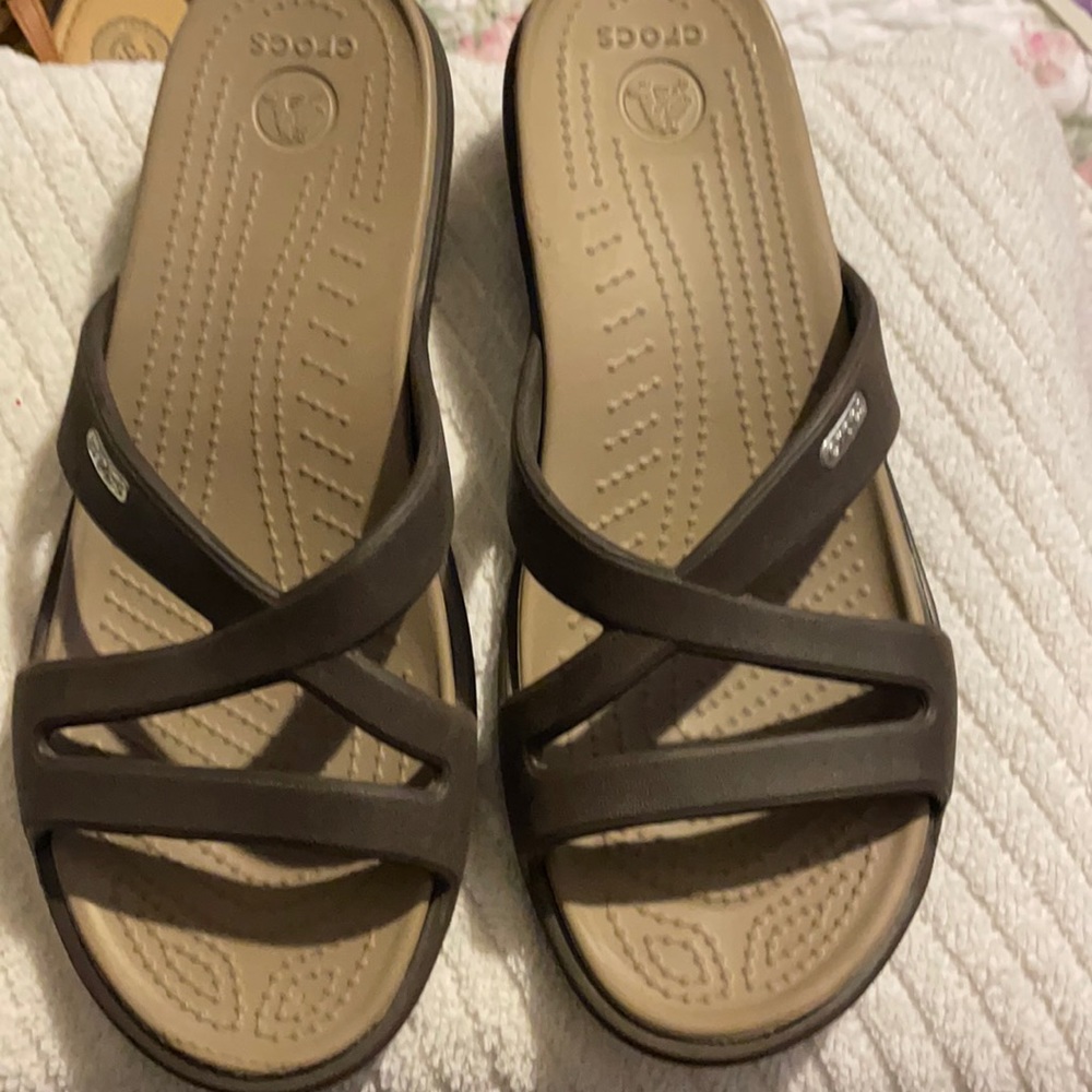Crocs Women’s Sandals Size 9
